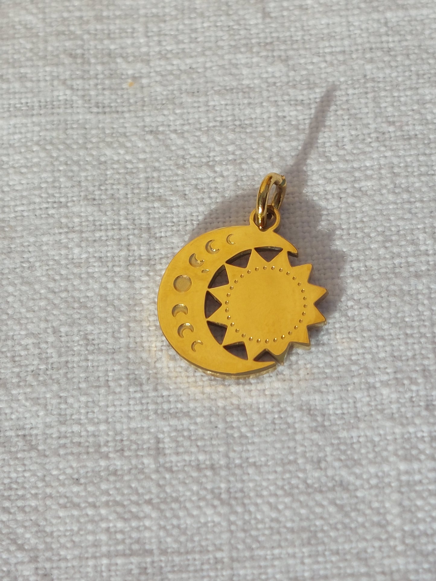 Charms doré acier inoxydable