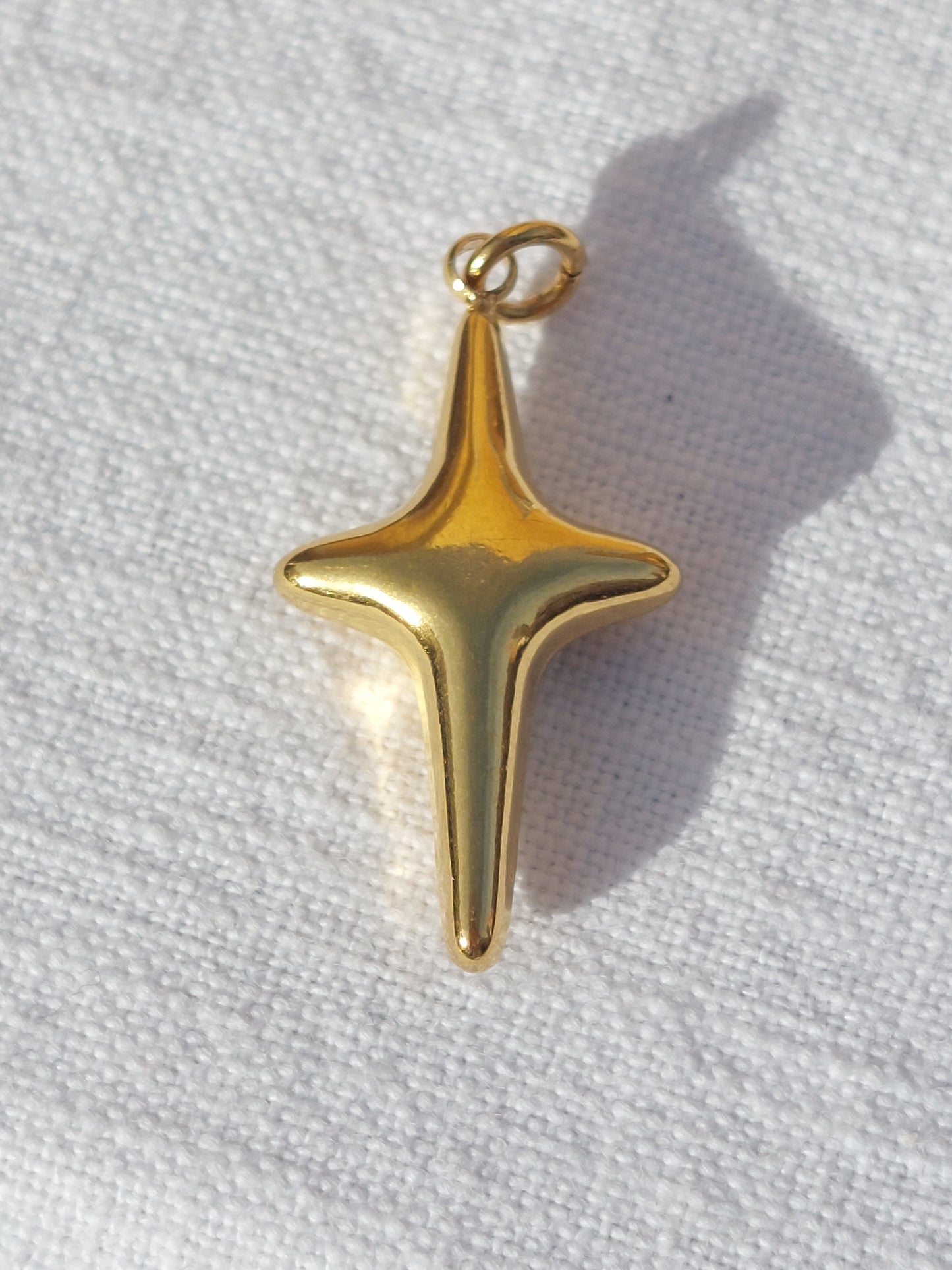 Charms doré acier inoxydable